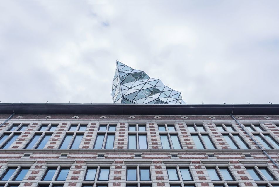 Egyszerre dinamikus és statikus: Antwerpen új Kikötői Hivatala