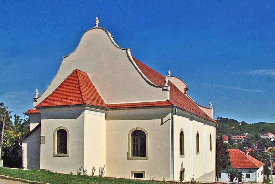 A mádi zsinagóga rekonstrukciója
