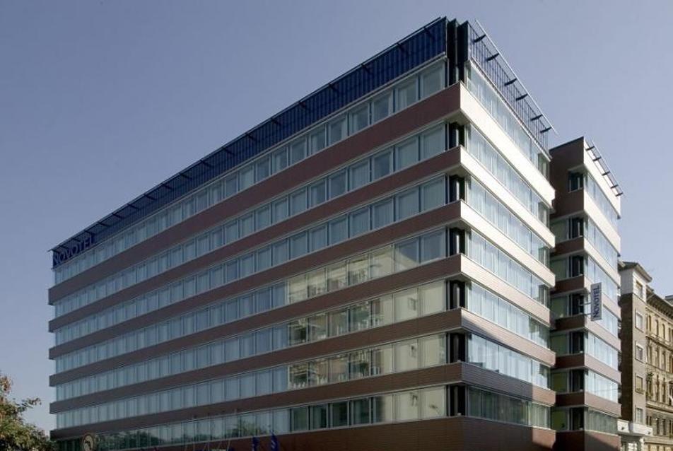 Egy irodaház átépítése, avagy hogyan lesz az EGI-székházból Novotel szálloda