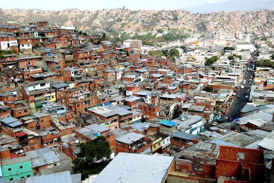 Caracas: The Informal City
