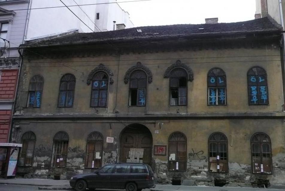 Baross utca 40