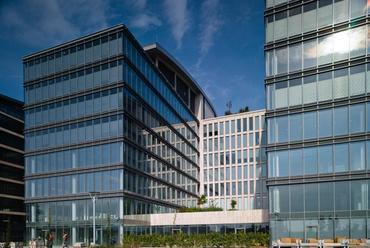 Millenniumi Tower III.