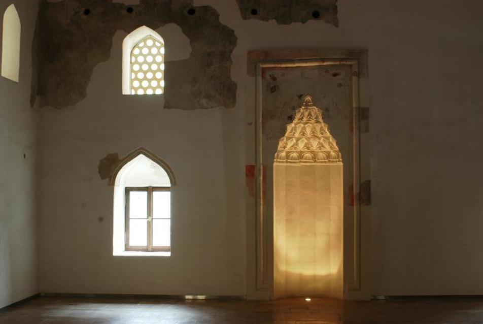 Félbetört minaret a bazilika tövében - az esztergomi dzsámi rekonstrukciója