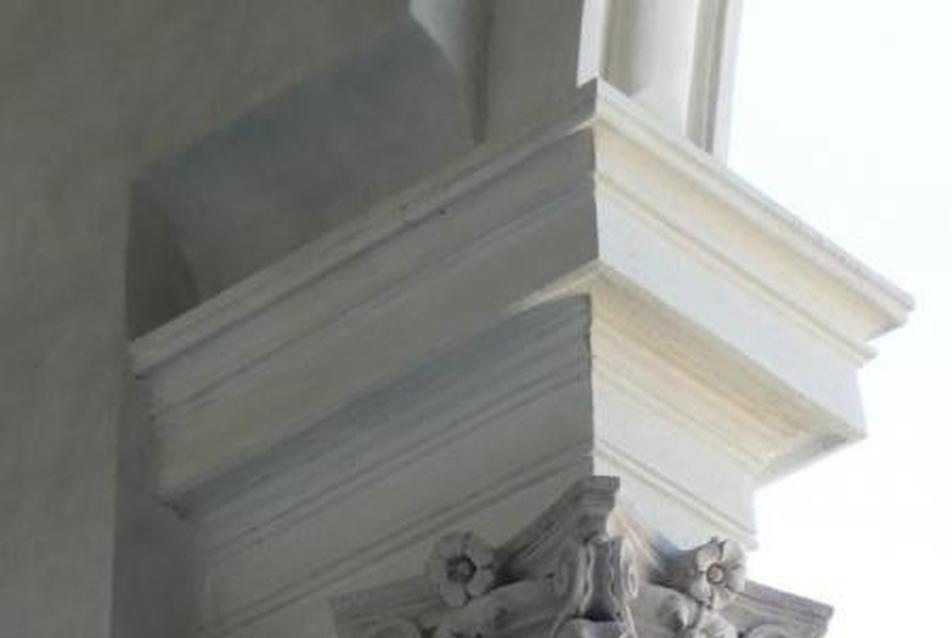 A felújított Borromini-loggia