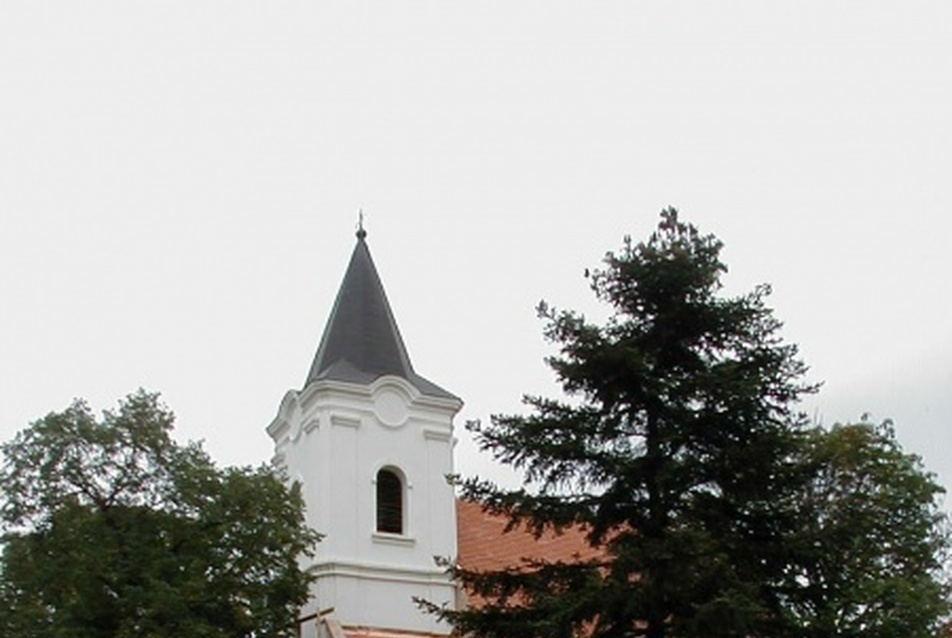 Árpád-kori,  ma evangélikus templom - Bakonyszentlászló