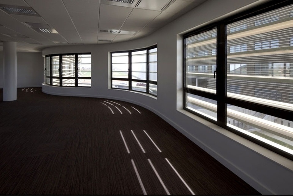 Le Gallilée irodaház, Blagnac, Fanciaország, Tervező: Studio Bellecour, Fotó: Nicolas Borel, Quentin Jeandel