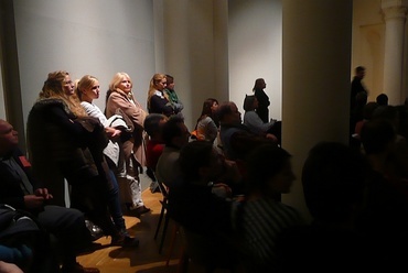 Tálaló, 2010. október 28-án az Iparművészeti Múzeumban