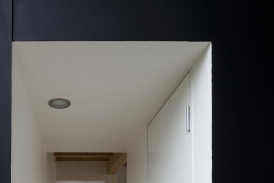 House Of Cycles: Passive Solar Design from Japan, Architects: Agnes Nyilas,Yasuharu Iwamuro,Yasuyuki Ito