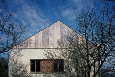 Az építész saját háza, 1999 – vezető tervező: ifj. Benczúr László