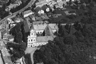 Sopronbánfalvi kolostor felújítás előtt