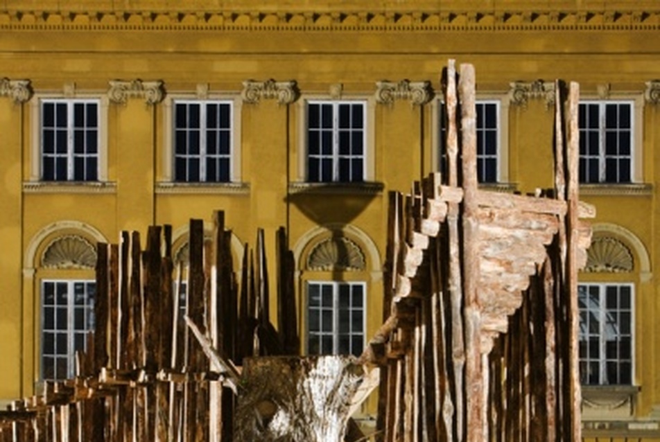 Spontán faépítészet Debrecenben, avagy a HIÁNYZÓ Kép-KERET