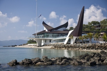 Hamilton Island Yacht Club - Walter Barda Design