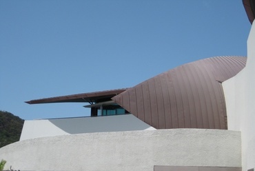 Hamilton Island Yacht Club - Walter Barda Design