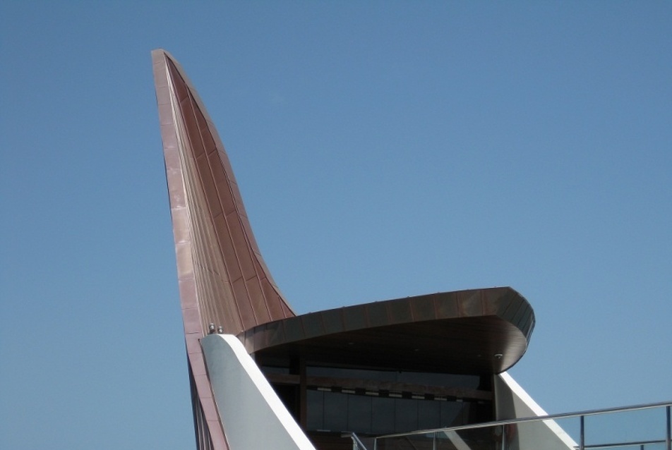 Hamilton Island Yacht Club - Walter Barda Design