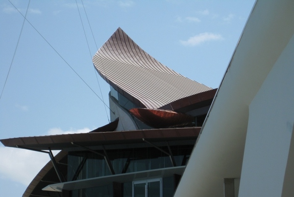 Hamilton Island Yacht Club - Walter Barda Design