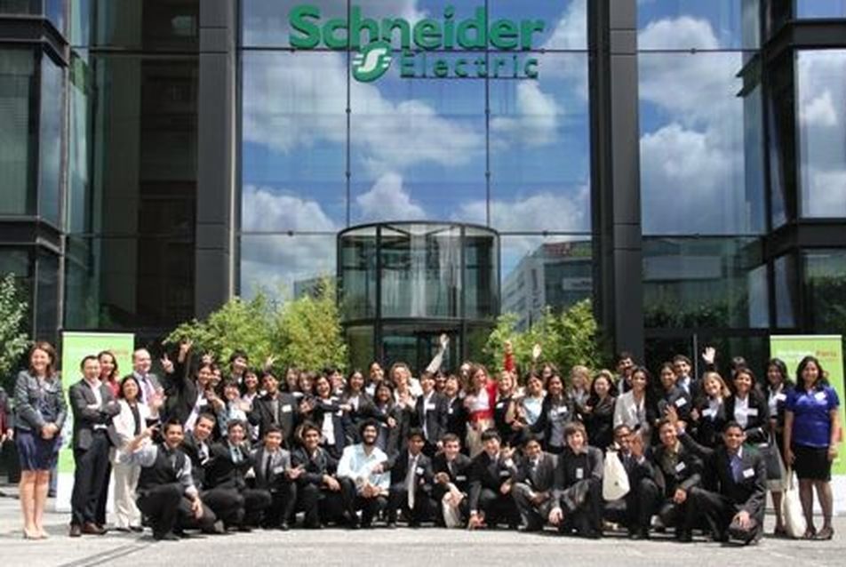 A Schneider Electric kihirdette a Go Green in the City nemzetközi verseny döntőseit