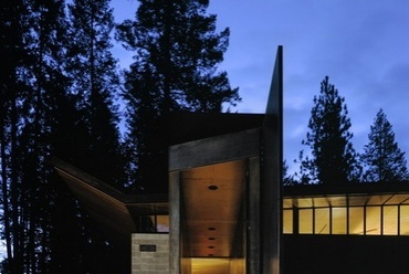 Chicken  Point Cabin 2002, vezető tervező: Tom Kundig, Olson Kundig Architects -  fotó: Benjamin  Benschneider