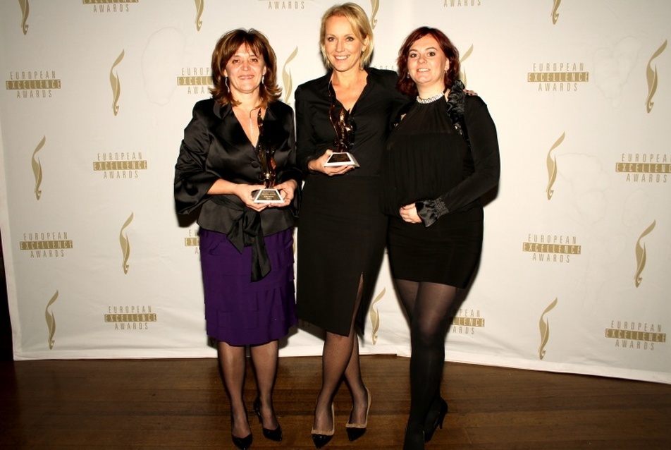 European Excellence Awards, bal oldalon Márta Irén, a Holcim kommunikációs igazgatója