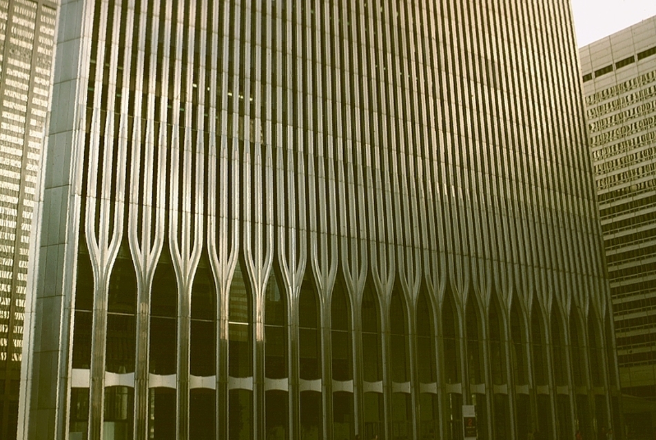 Homlokzat (alsó része), World Trade Center, New York, USA 1966-1977 – 2001. szeptember 11. Minoru Yamasaki