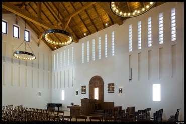 Újszegedi református templom, vezető tervező: Vesmásné Zákányi Ildikó - fotó: Zsitva Tibor