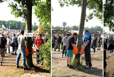Sam van Veluw/Andeboom – Fára szerelhető P-Tree vizelde, Hollandia (2011)