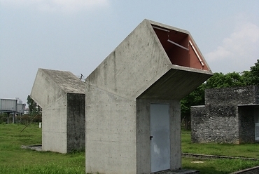 DNA – Nyilvános vécék a Jinhua Építészeti Parkban, Zhejiang, Kína (2009)