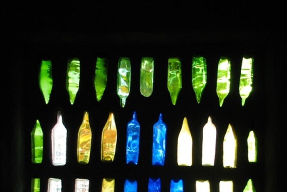 Hunderwasser – Nyilvános vécé, Kawakawa, Új-Zéland (1999)