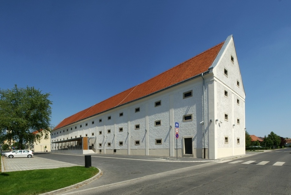 Magtárkülső - fotó: Francsics László , vezető tervezők: Lenzsér Péter, Gaul Cicelle