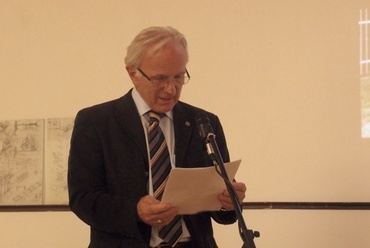 Winkler Barnabás előadása 2012 október 1.-én a FUGA-ban, fotó: Bálint Cili