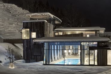 A fürdőház este, fotó: Mario Webhofer - W9 Werbeagentur
