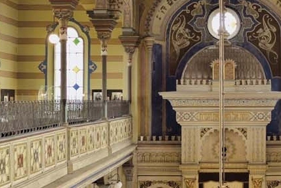 Az idő volt a zsidó lét vezérfonala – Klein Rudolf: Zsinagógaépítészet Kelet-Közép Európában