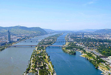 A Donauinsel madártávlatból (forrás: www.wien.gv.at)