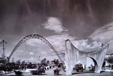 Installáció az 1959-es Mezőgazdasági Kiállításon. Fotó: MÉM Szabó István-hagyaték