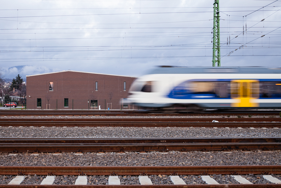 vasúti szakszolgálati épületek Vácon - fotó: Török Tamás