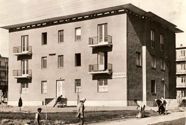 Tiszaújváros, TVK lakótelep - építész: Mikolás Tibor