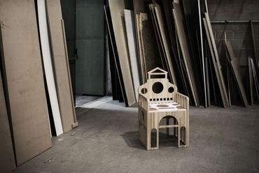 Village Chairs - tervező: Carlo Malerba