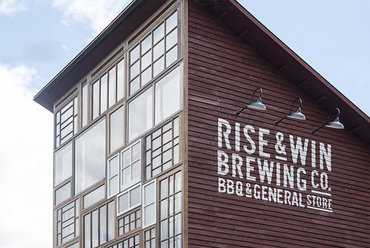 Hirosi Nakamura: Rise&Win Brewery. Fotó: Szatocsi Macsuo