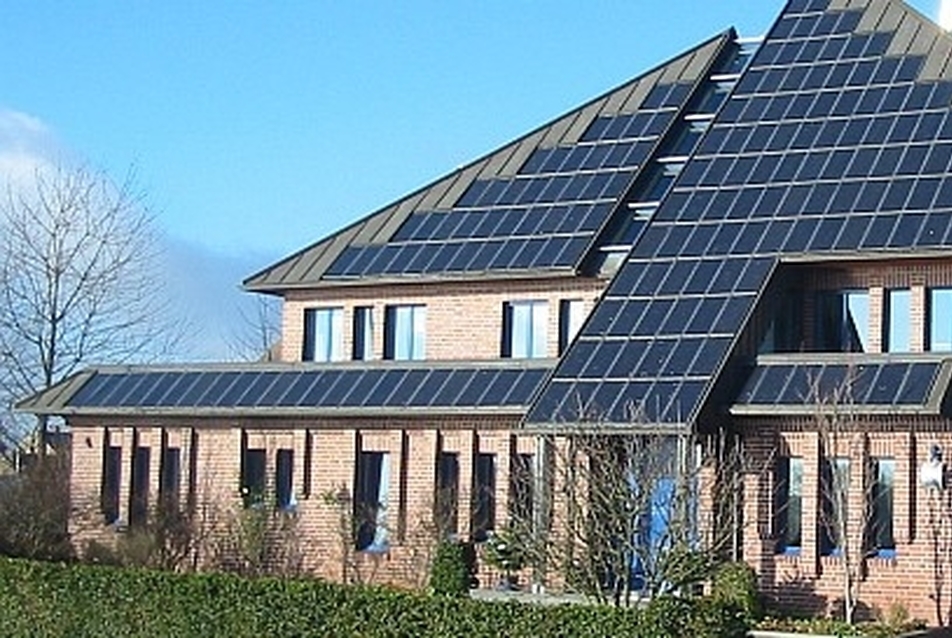 Együtt a holNAPért - Szakmák együttműködése a napenergia hasznosításáért
