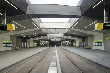 Graz Hauptbahnhof - villamosalagút. Forrás: Zechner & Zechner 