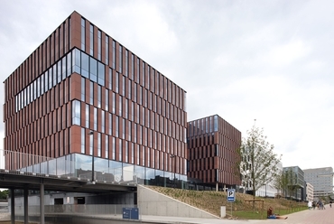 Leuven, a pályaudvar melleti iroda negyed - építész: Crepain Binst Architecture + ARCHI+I - forrás: Crepain Binst Architecture + ARCHI+I