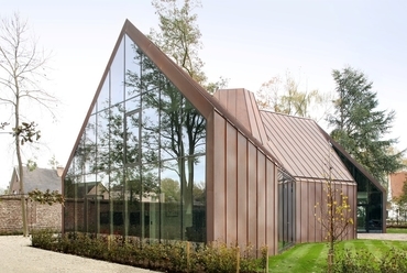 2015 Elismerésben részesült, Közönségdíjas: VDV ház, Destelbergen, Belgium - építész: GRAUX & BAEYENS architects - fotó: Filip Dujardin