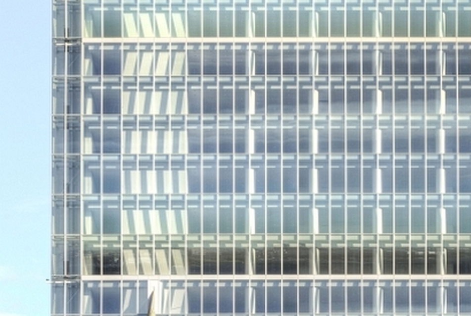 120 000 négyzetméter üveg - a Torre Allianz milánói épülete