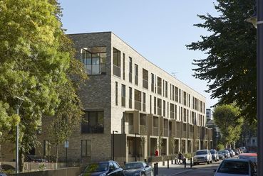 Ely Court - tervező: Alison Brooks Architects - fotó: Paul Riddle