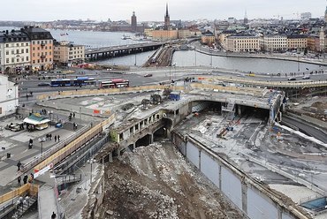 A bontás alatt álló Slussen - forrás: Wikipedia