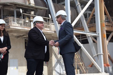 Fördős Attila és Szarkándi János felavatja a modernizált cementgyárat - fotó: DDC