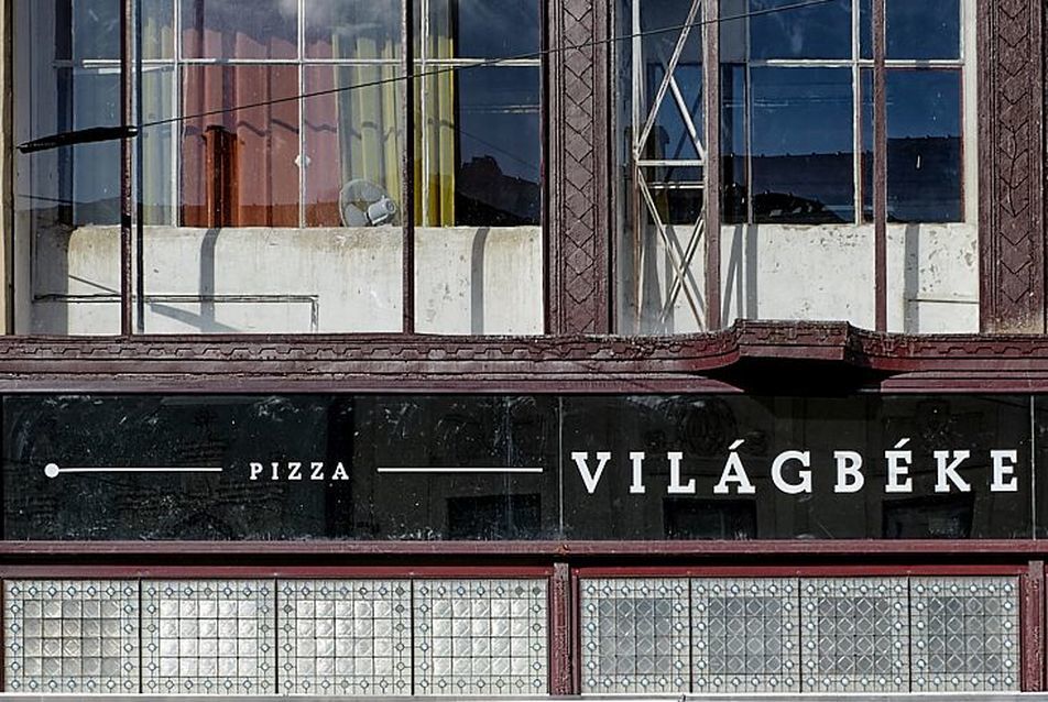 Átgondolt archívum – Pizza, kávé, világbéke, Miskolc