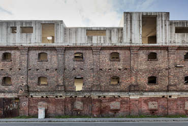 Óbudán járva kívülről csak azt vehetjük észre, hogy egy régi ipari épület szerencsésen megújult.Fotók: Batár Zsolt