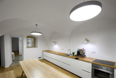 A Vallo Sadovsky Architects tervei által megvalósult Nádvorie