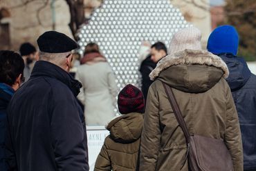 tervezők: Engel Ágnes, Gábris Katinka, Guzsvány Réka, Ördög Valentina, Szücs Evelin, Tisóczki Patrícia - fotó: Dr. Kovács Éva, Gerstenbrein Dominika, Lukács Barnabás, Novák Viktor, Paári Péter