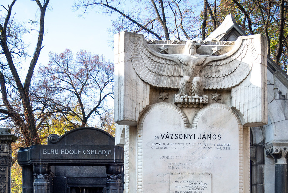„Itt minden az, aminek látszik” – Kismarty-Lechner Csaba funerális építészetről, a Nemzeti Sírkertről és a NÖRI-ről